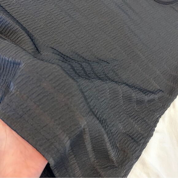 Jaclyn Smith Women's Black Textured Crew Neck Short Sleeves Blouse Tops Size L/G - Picture 3 of 8